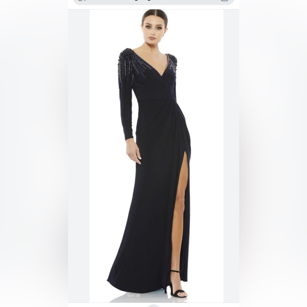 Mac Duggal 👗Elegant Black Evening Gown